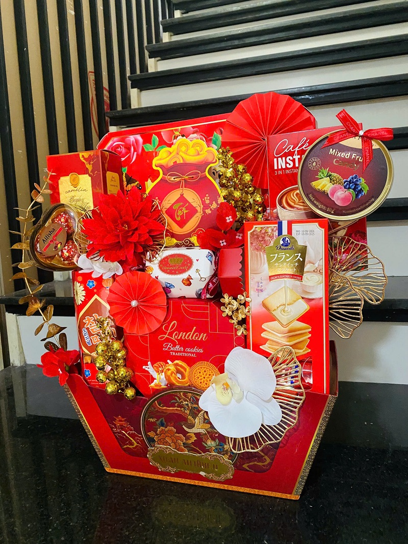 Set N42 Đỏ Gồm Có: